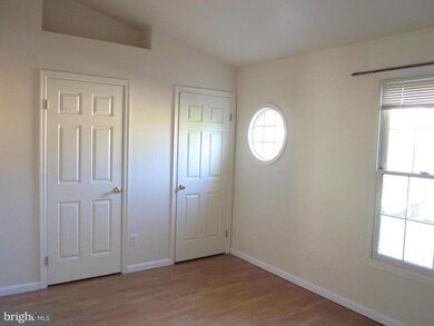 6544 Skylemar Trail, Centreville, VA 20121 - photo 7
