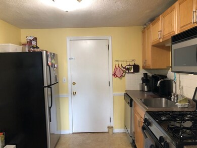 72 Mudge St unit 17, Lynn, MA 01902 - photo 3