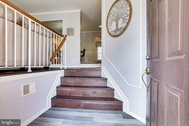 6821 Wild Rose Ct, Springfield, VA 22152 - photo 2