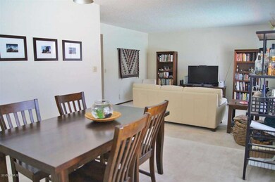 DiningAndLivingRoom1