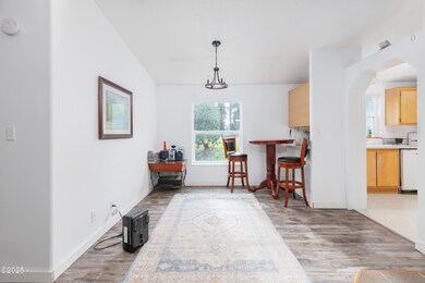 1578 NW Spruce St, Toledo, OR 97391 - photo 5