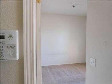 632 Villa Victoria Dr, El Paso, TX 79928 - photo 4