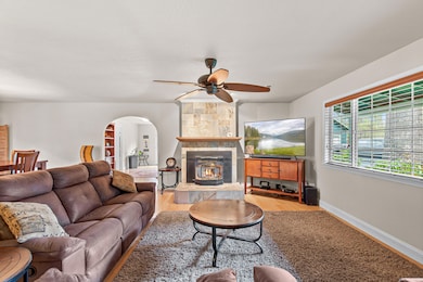 149 Queens Branch Rd, Rogue River, OR 97537 - photo 7