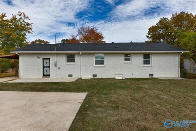 6615 Chadwell Rd SW, Huntsville, AL 35802 - photo 7