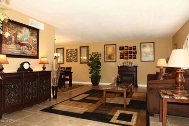 Living Room / Dining Room
