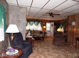 88 Cedar St, Lehighton, PA 18235 - photo 4