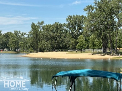 10001 E Goodall #372 Rd unit 372, Vernon Township, MI 48429 - photo 4