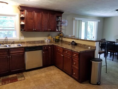 6 Shawnee Place, Londonderry, NH 03053 - photo 4