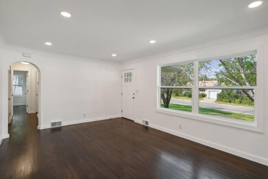 242 Butler Ave W, Saint Paul, MN 55118 - photo 5