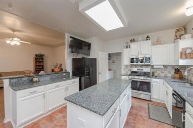 3833 Kirby Dr, Denton, TX 76210 - photo 4