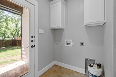 924 W Florence St, Denison, TX 75020 - photo 7