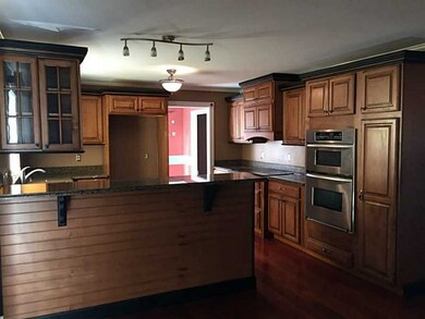 35 Salisbury St, Tiverton, RI 02878 - photo 3