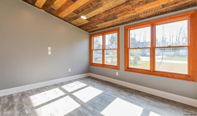 11 Jennifer Rd, Schenectady, NY 12302 - photo 7