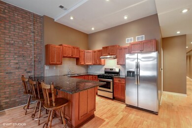 724 S Oakley Blvd unit 2, Chicago, IL 60612 - photo 4