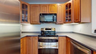 21 Nichols Ave, Stamford, CT 06905 - photo 6