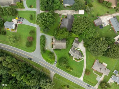 622-624 S Williamson Ave, Elon, NC 27244 - photo 4