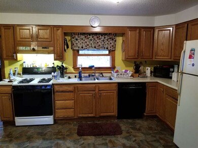 258 Doyon Rd, Northfield, VT 05663 - photo 2