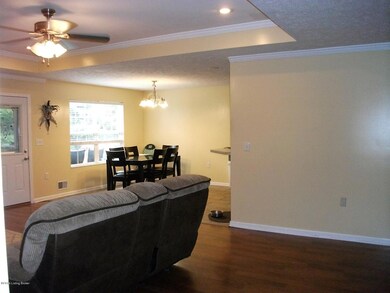 310 Helmwood Cir, Mount Washington, KY 40047 - photo 6