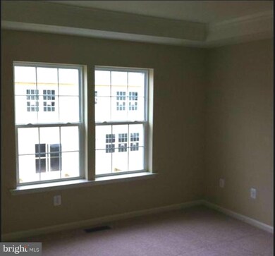 8813 Bentfield Dr, Manassas, VA 20110 - photo 5