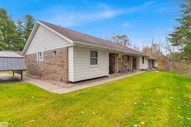 324 N Cedar St, Imlay City, MI 48444 - photo 6