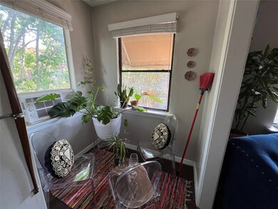 2316 Hazard St unit 2 1/2, Houston, TX 77019 - photo 6