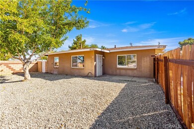 45148 Date Ave, Lancaster, CA 93534 - photo 3