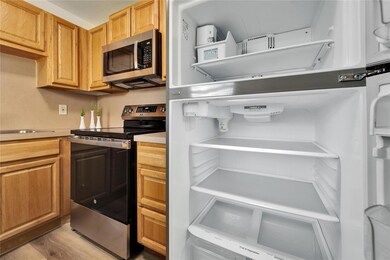 302 Andover Place S unit 156, Sun City Center, FL 33573 - photo 6