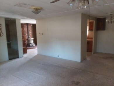 mv livingroom toward kitchen and dining