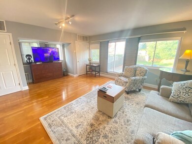 10 Donald St unit 5, Weymouth, MA 02188 - photo 2