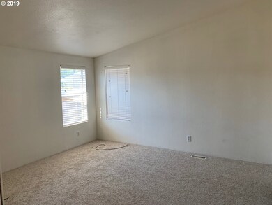 Bedroom, Primary