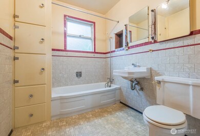 1518 N Wycoff Ave, Bremerton, WA 98312 - photo 7