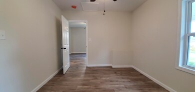 1407 E Watauga Ave, Johnson City, TN 37601 - photo 6