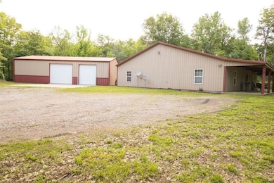 3014 W 4th St, Pittsburg, KS 66762 - photo 2