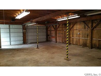 Garage.