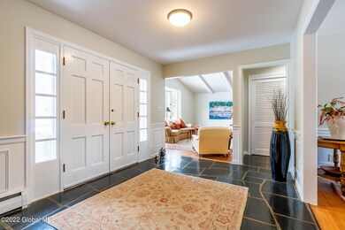 16 Momrow Ct, Albany, NY 12204 - photo 3