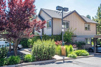 1937 NW Monterey Pines Dr Unit-large-002
