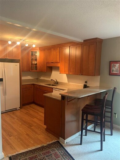 105 Williams Ln unit 5F, Hartford, VT 05001 - photo 3