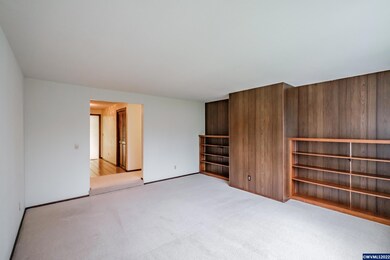 1347 NE Mayview Dr, Albany, OR 97321 - photo 7