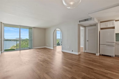 The Brickell Biscayne unit 10K, Miami, FL 33129 - photo 2