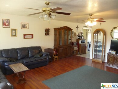 12892 Moffat Rd, Temple, TX 76502 - photo 4
