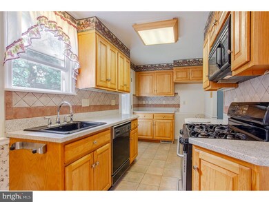 4216 Garrett Rd, Drexel Hill, PA 19026 - photo 6