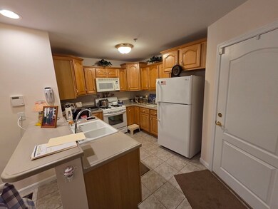 968 Geraldine St unit 1A, New Bedford, MA 02740 - photo 5