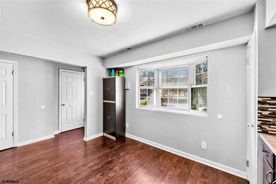 4802 Brecknock Ct, Mays Landing, NJ 08330 - photo 2