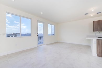 6450 NW 102nd Path unit 303, Doral, FL 33178 - photo 2