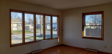 9342 Forrest Dr, Highland, IN 46322 - photo 2