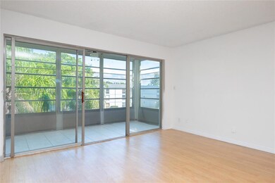 8330 Sands Point Blvd unit N307, Tamarac, FL 33321 - photo 5