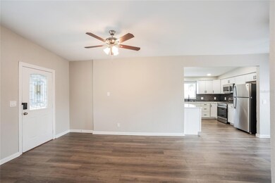 8716 78th Place, Seminole, FL 33777 - photo 3