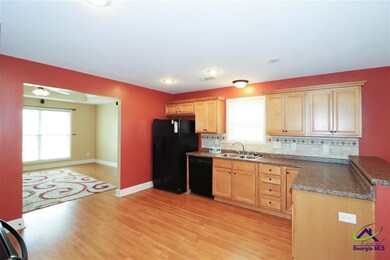 221 Haverhill Cir, Warner Robins, GA 31088 - photo 4