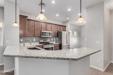 975 W Heatherwood St, Queen Creek, AZ 85140 - photo 4