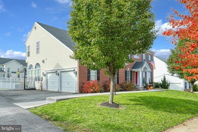 709 Silver Maple Cir unit 270, Seven Valleys, PA 17360 - photo 2